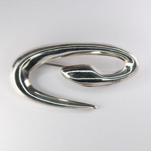 925 Sterling Silver Pin Brooch Solid Twirl Design Thailand